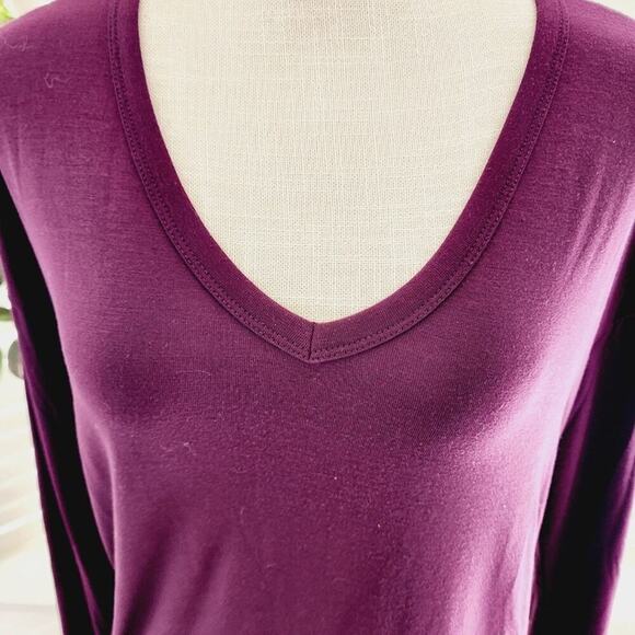 ATHLETA CRANBERRY V NECK LONG SLEEVE XS (OVERSIZED) - Picture 5 of 8